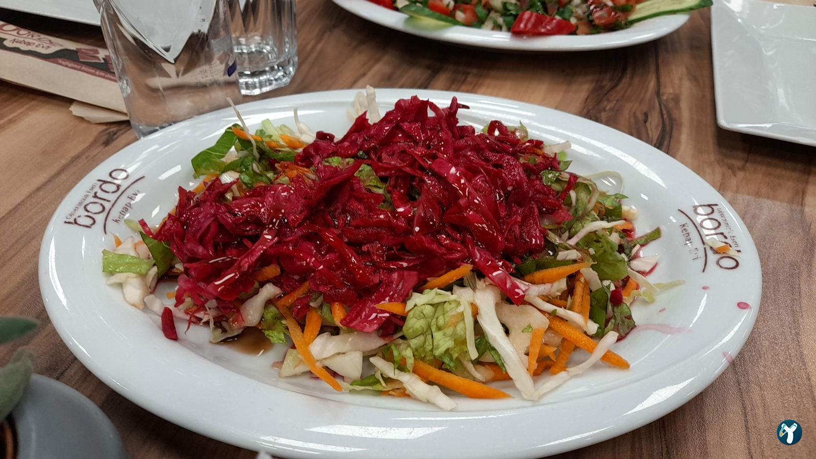 Bordo Kebap Evi