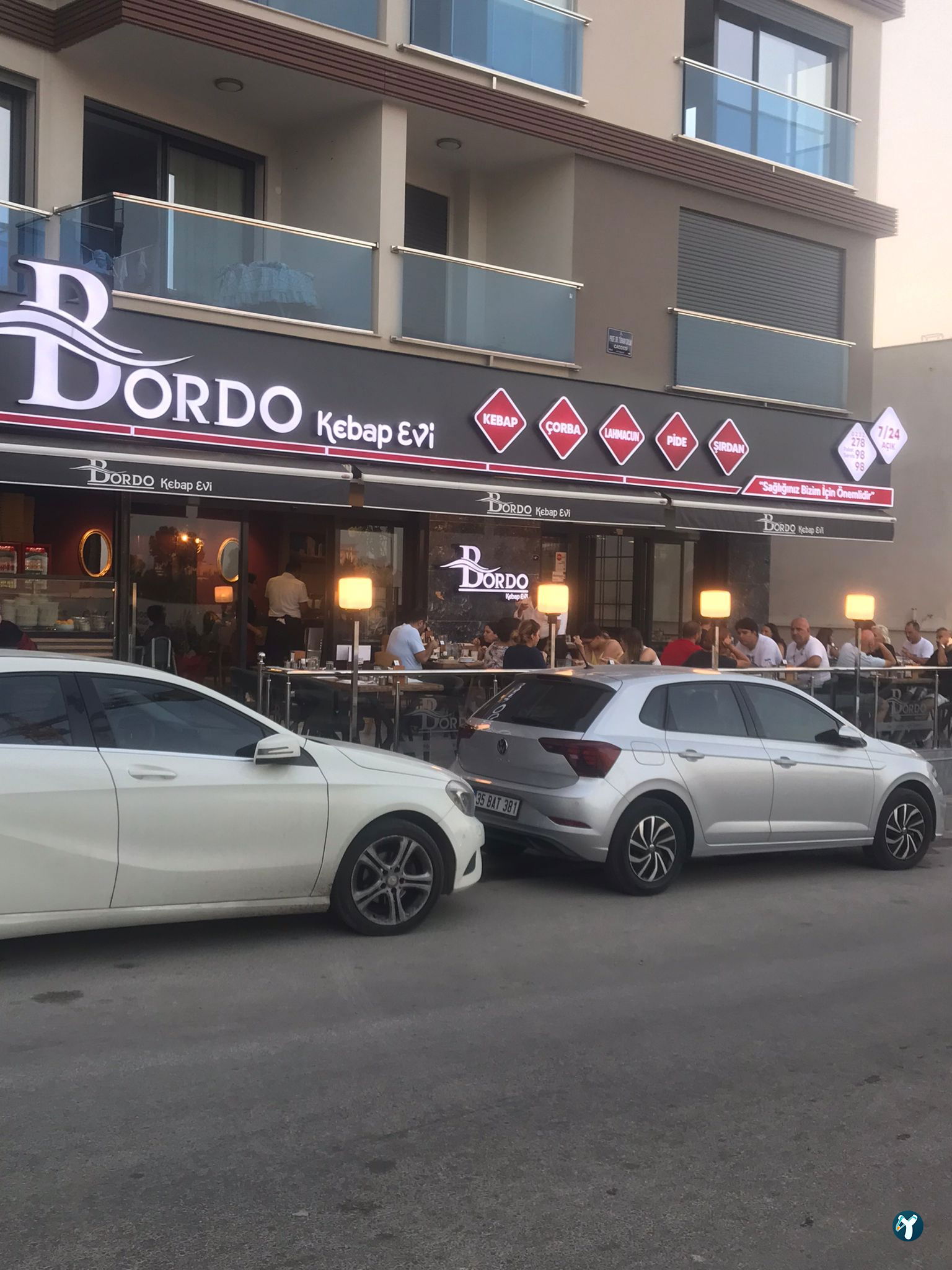 Bordo Kebap Evi