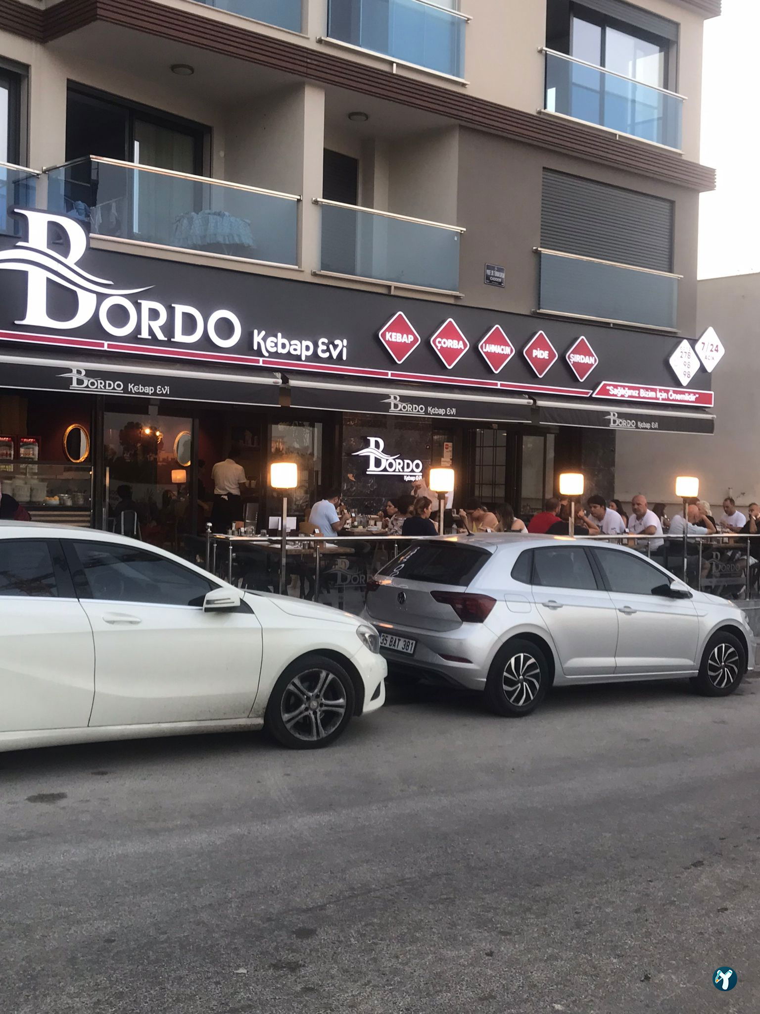 Bordo Kebap Evi