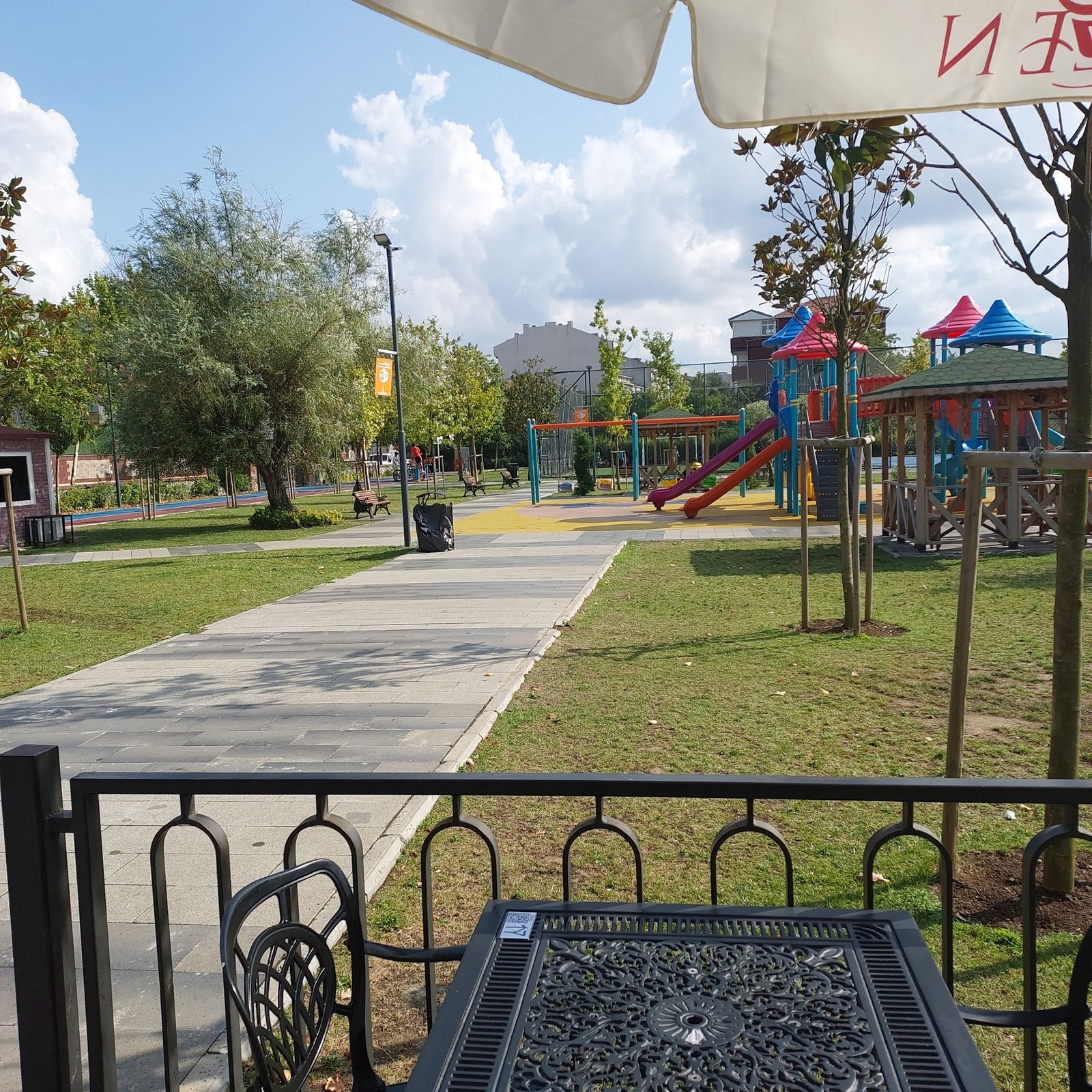 Sancaktepe Sosyal Tesisleri Hanımeli Kafe