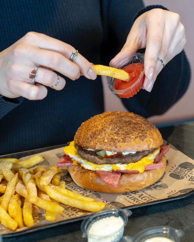 Baget Burger - İzmir Alsancak Şubesi