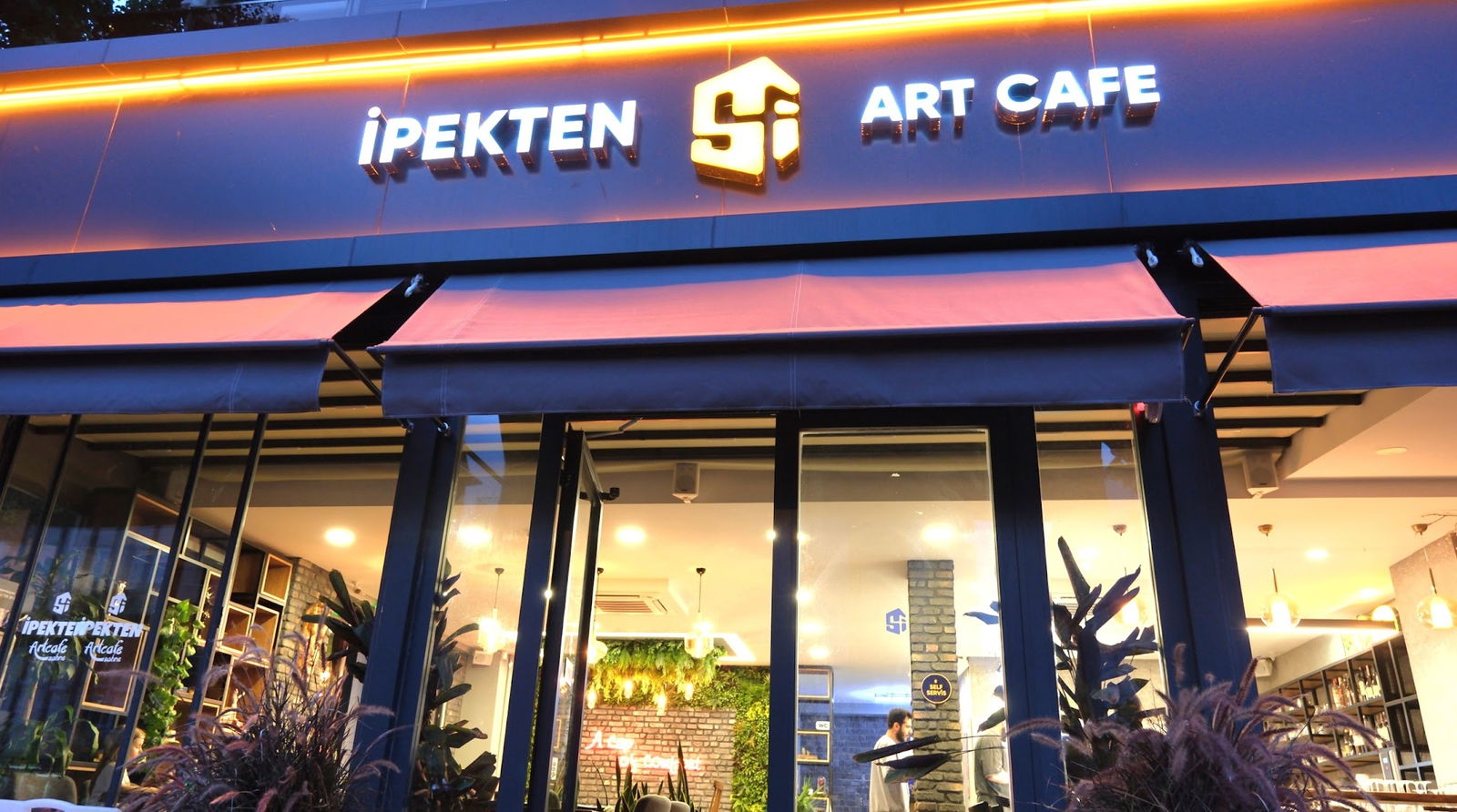 İpekten Art Cafe Sahne