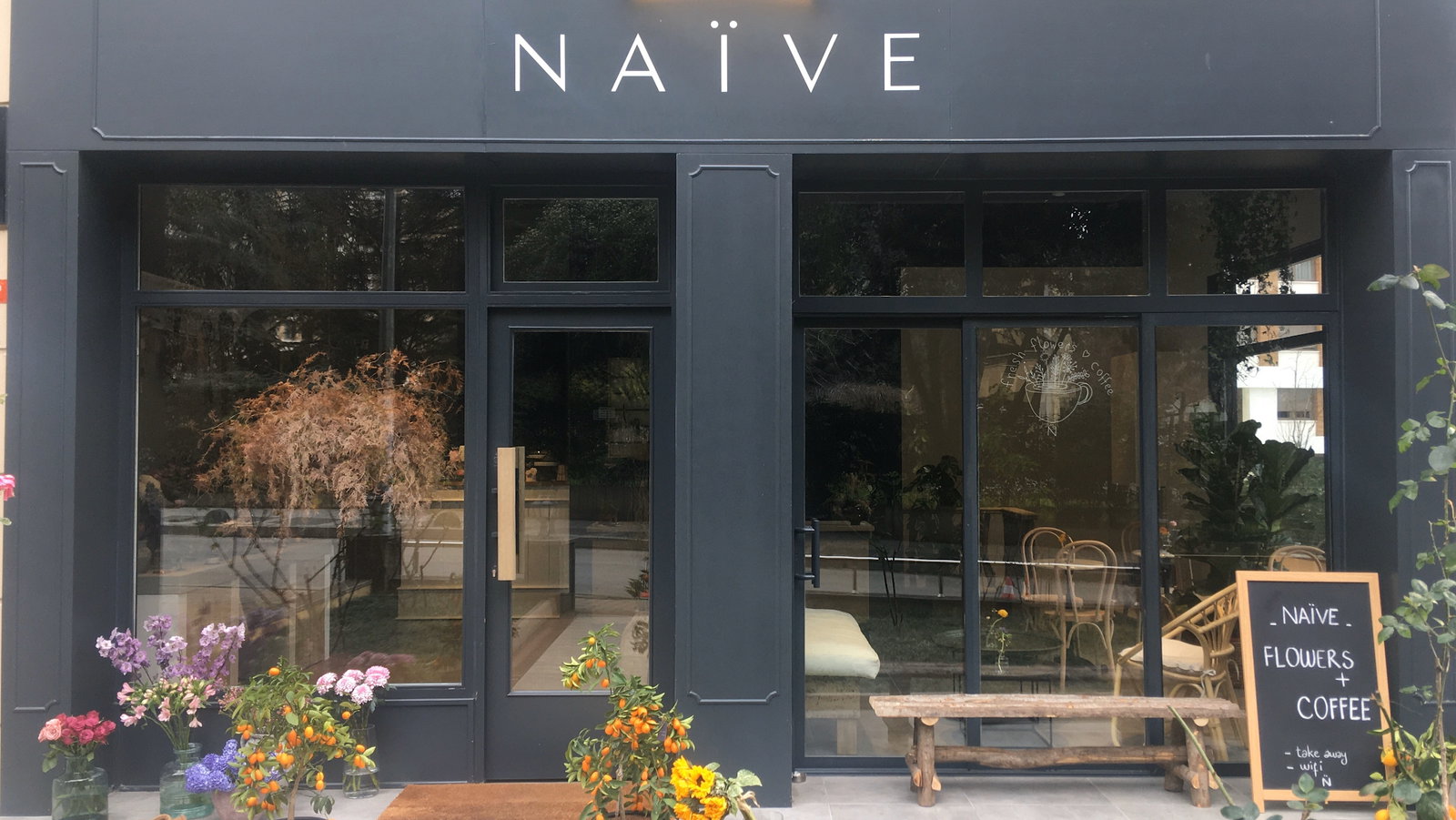 Naïve