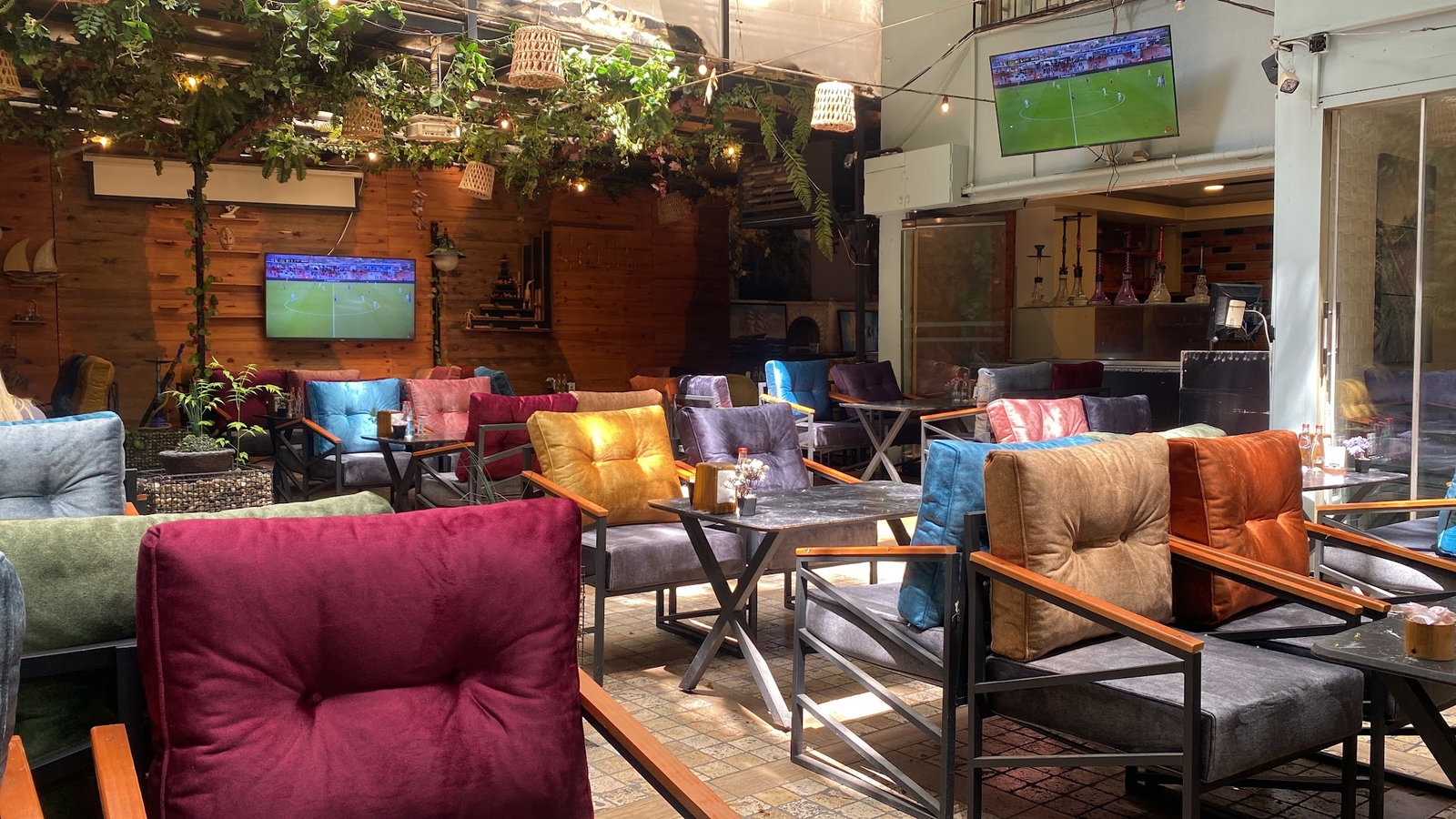 Orange Cafe Lounge & Restaurant