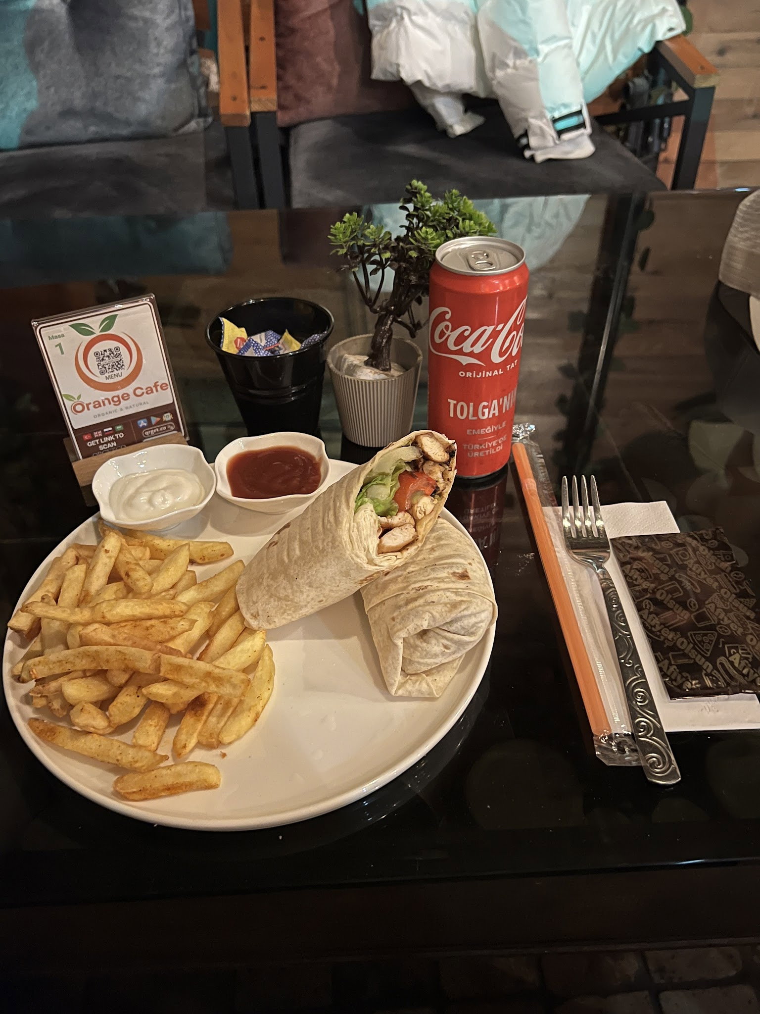 Orange Cafe Lounge & Restaurant