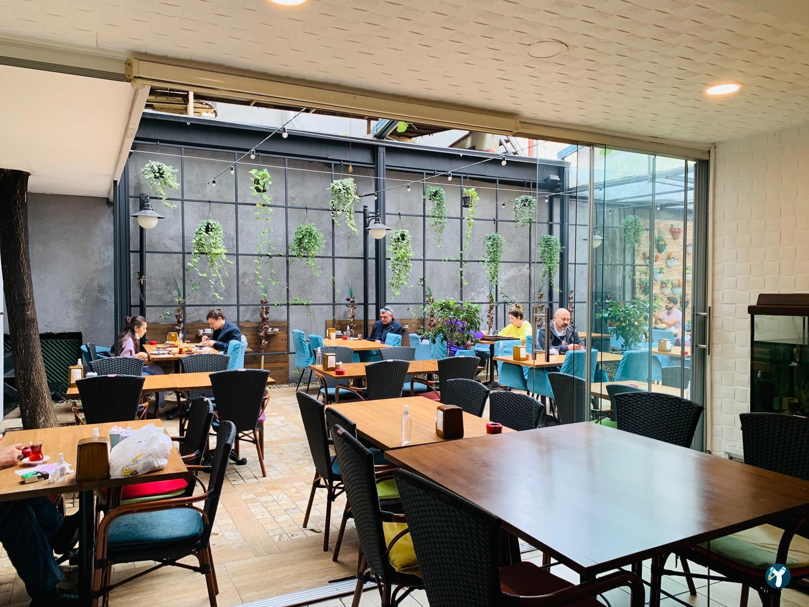 Orange Cafe Lounge & Restaurant