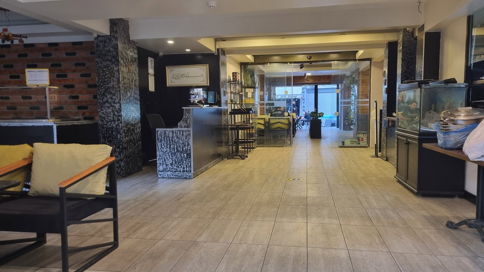 Orange Cafe Lounge & Restaurant