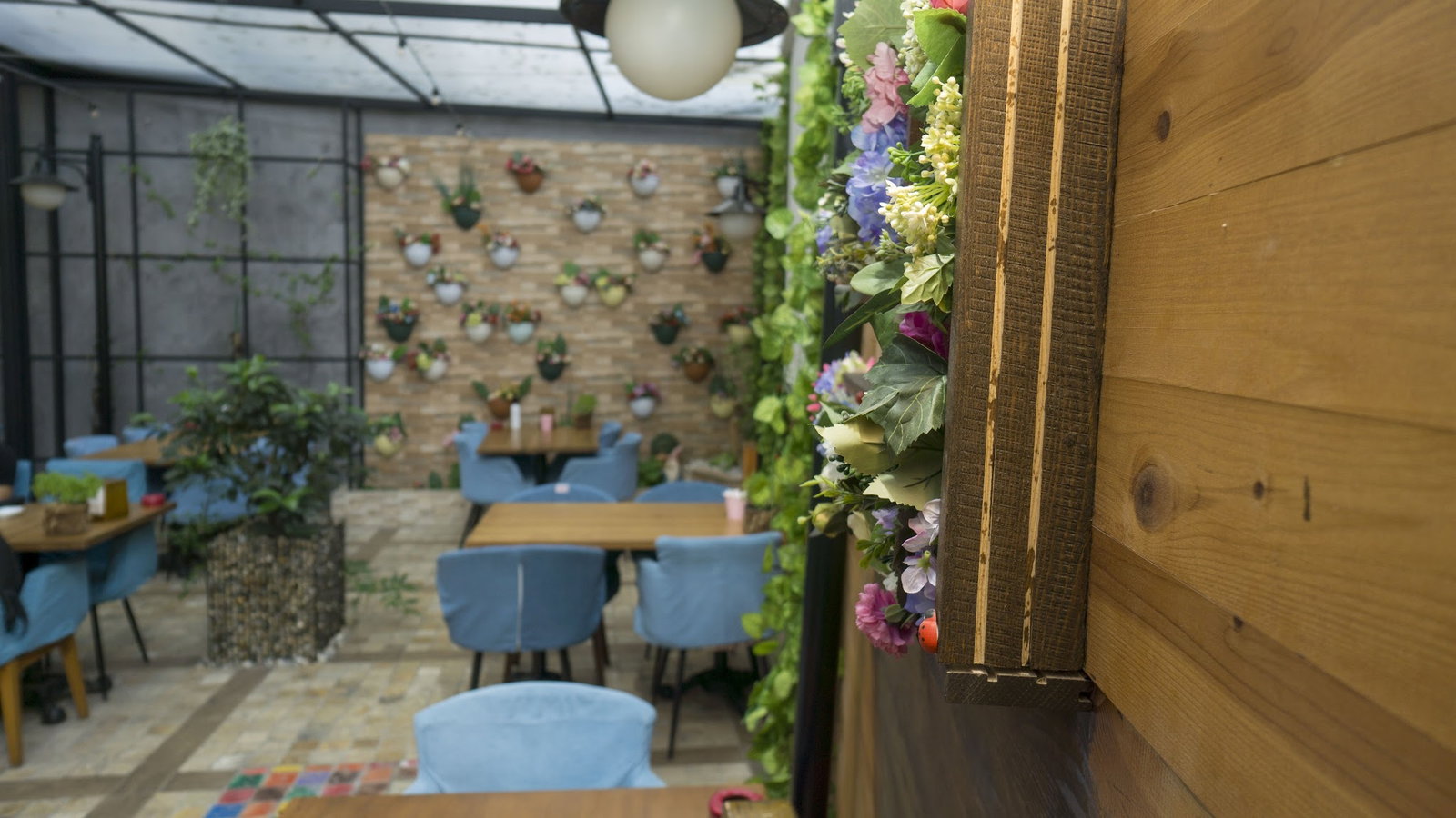 Orange Cafe Lounge & Restaurant