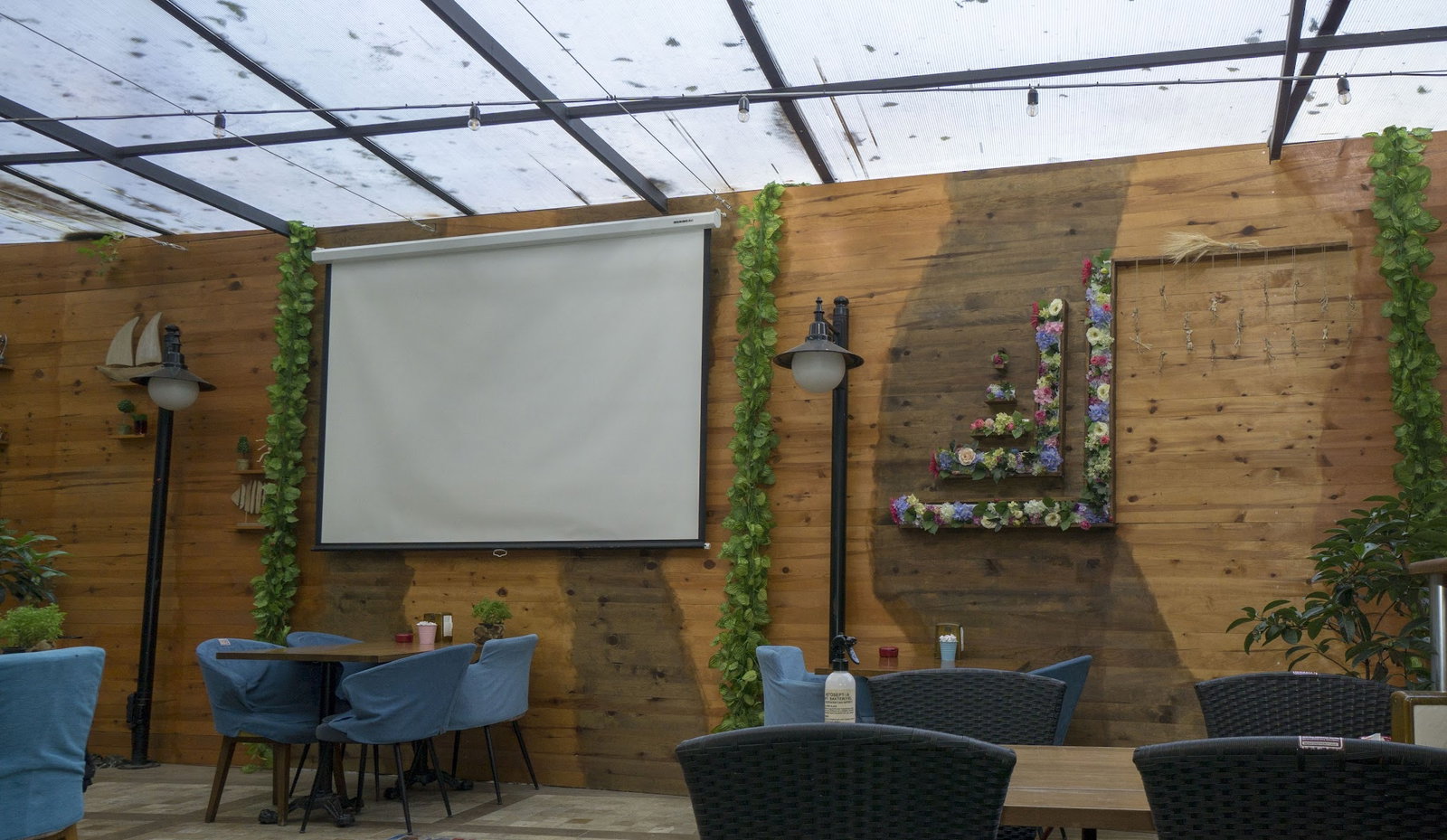 Orange Cafe Lounge & Restaurant