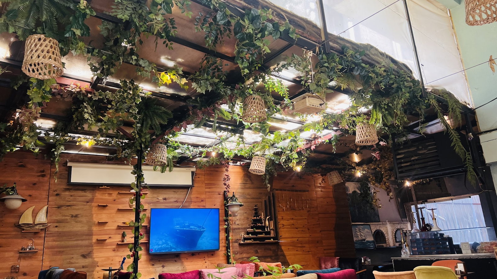 Orange Cafe Lounge & Restaurant