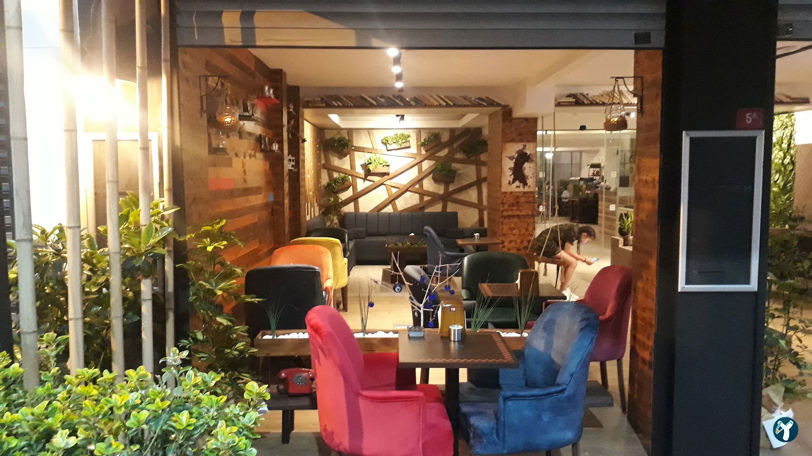 Orange Cafe Lounge & Restaurant