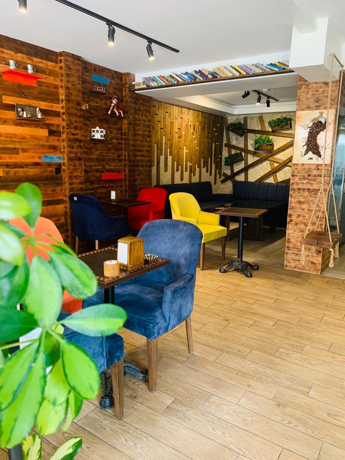 Orange Cafe Lounge & Restaurant