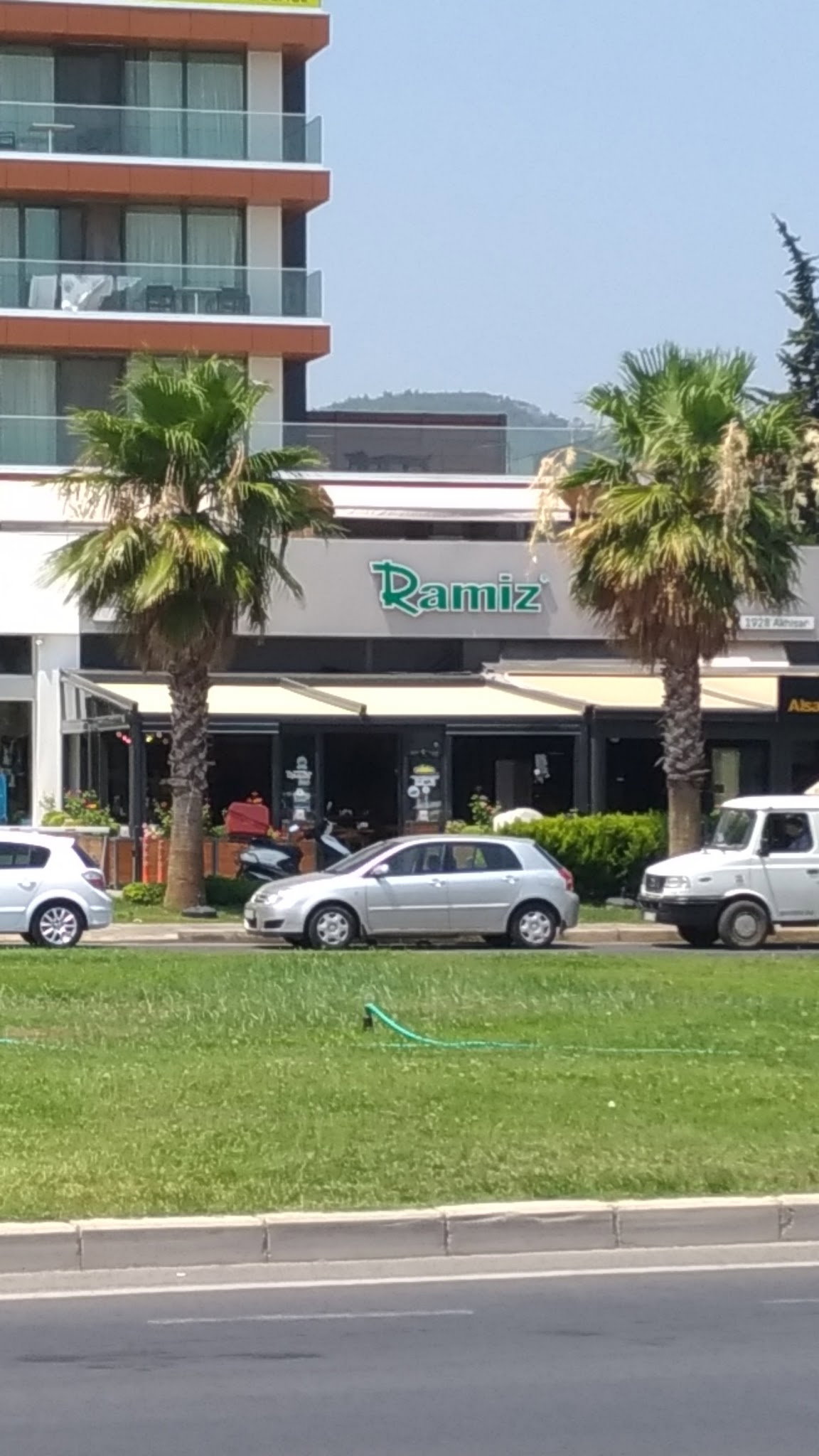 Köfteci Ramiz Gaziemir Şubesi