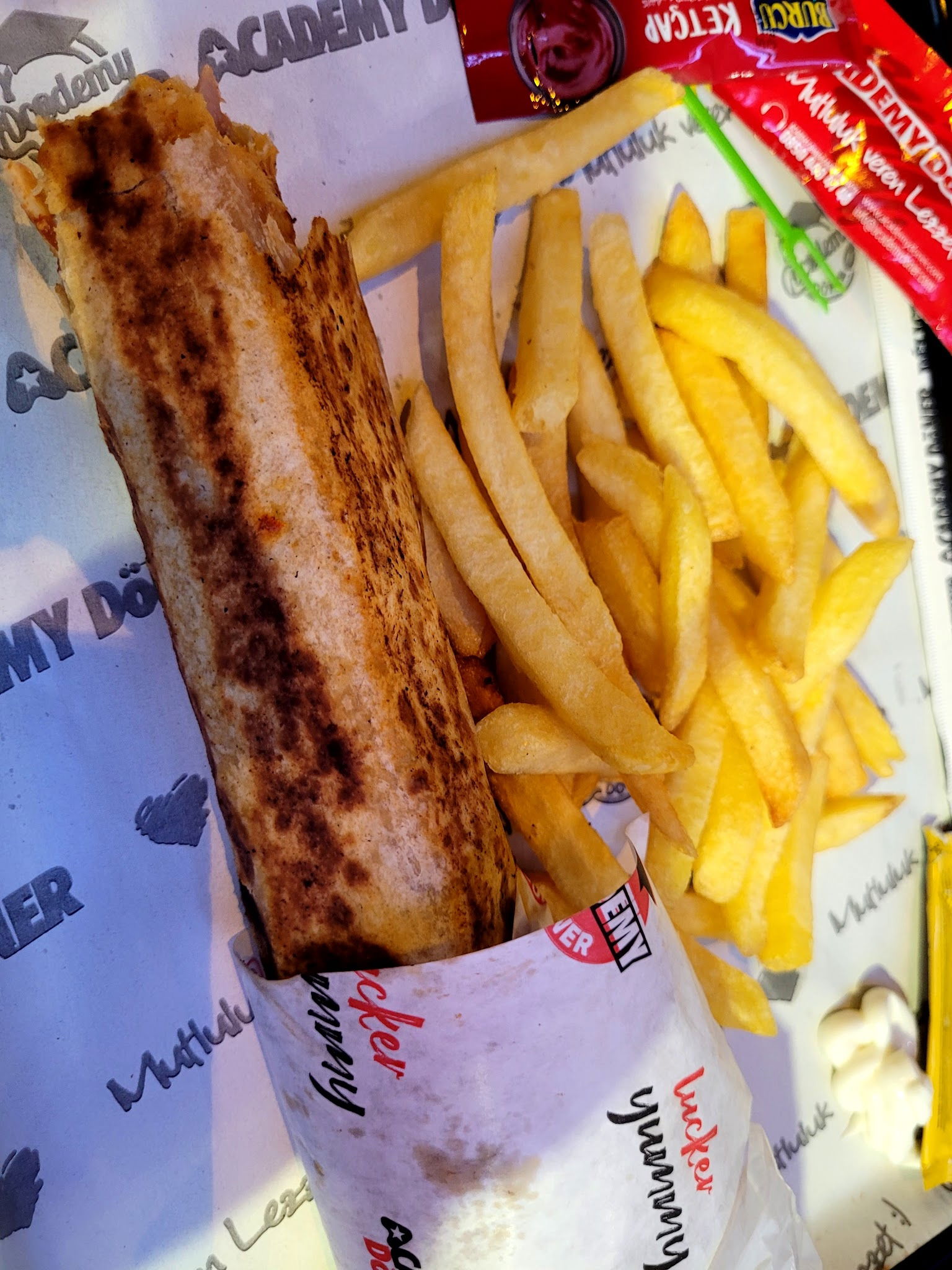 Academy Döner Ümraniye