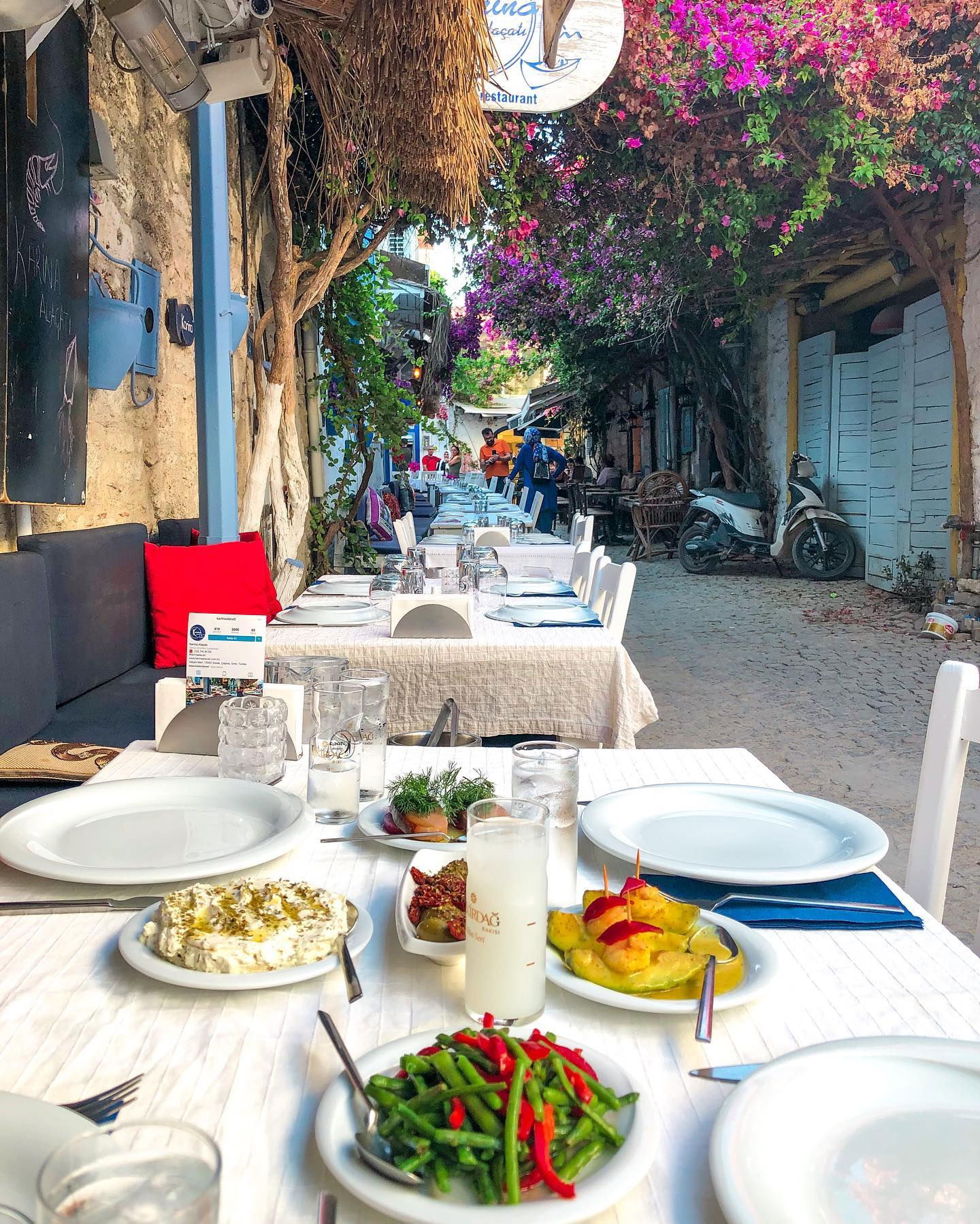 Karina Restaurant Alaçatı