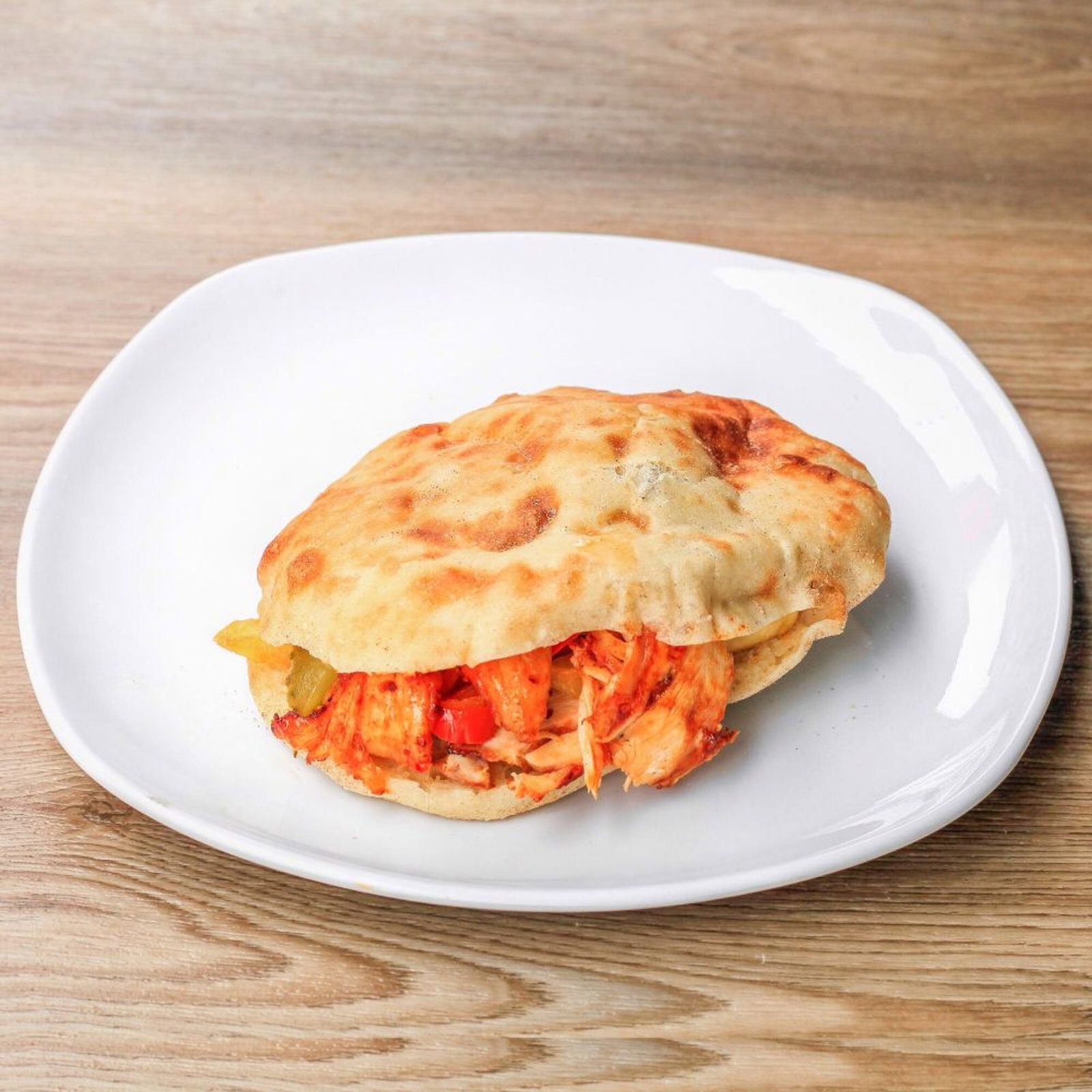 Tombik Ekmek Arası Tavuk Döner