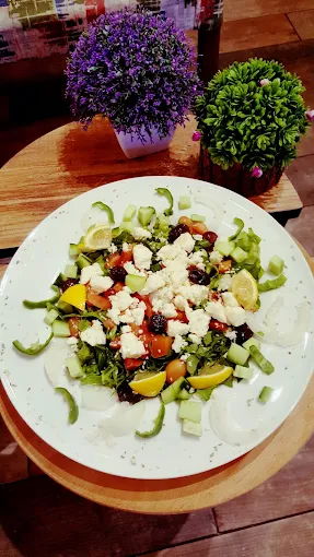 HANGEL MANTI İÇLİ KÖFTE YAPRAK SARMA