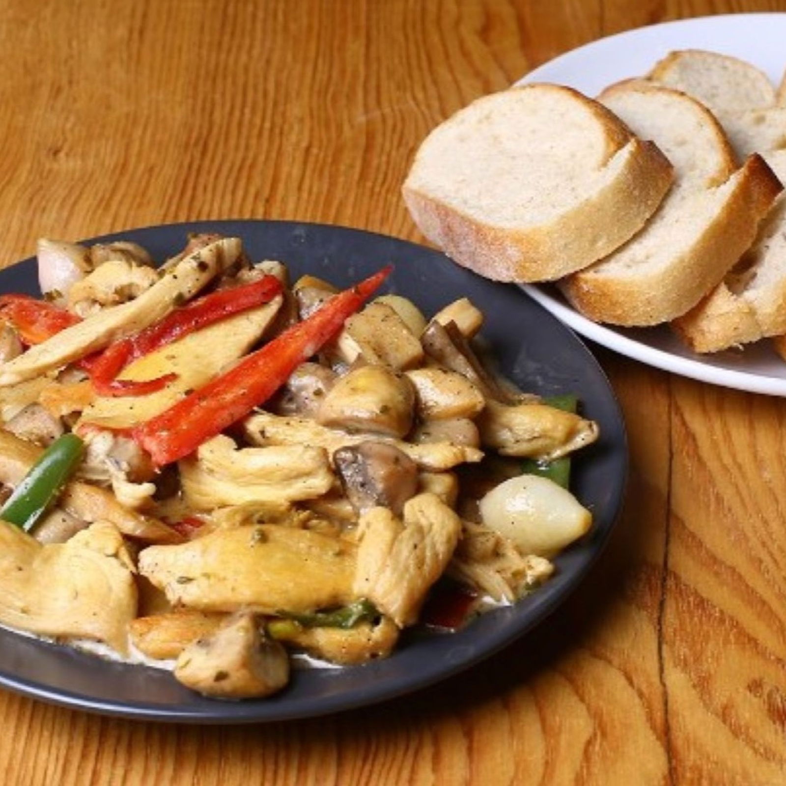 Kremalı Mantarlı Tavuk (300 gr.)