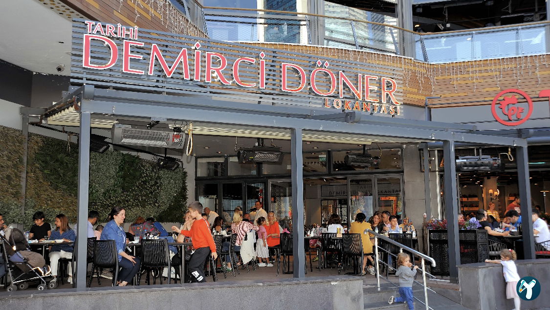 Tarihi Demirci Döner Lokantası Ataşehir Watergarden