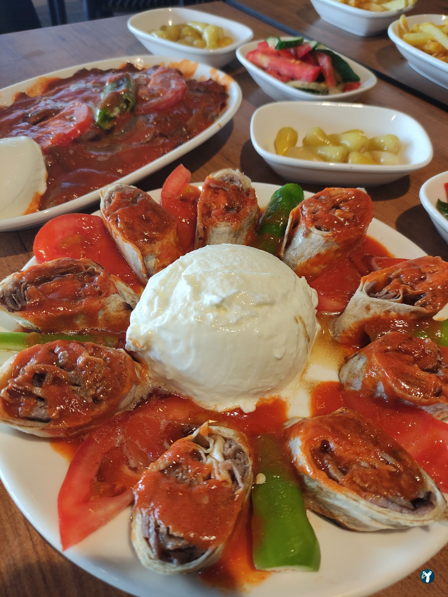 Tarihi Demirci Döner Lokantası Ataşehir Watergarden