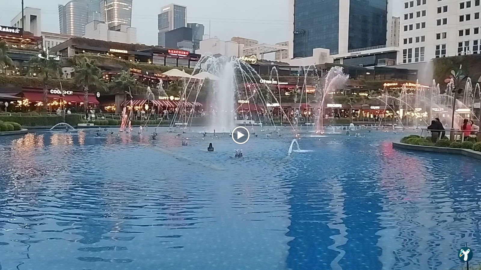Tarihi Demirci Döner Lokantası Ataşehir Watergarden