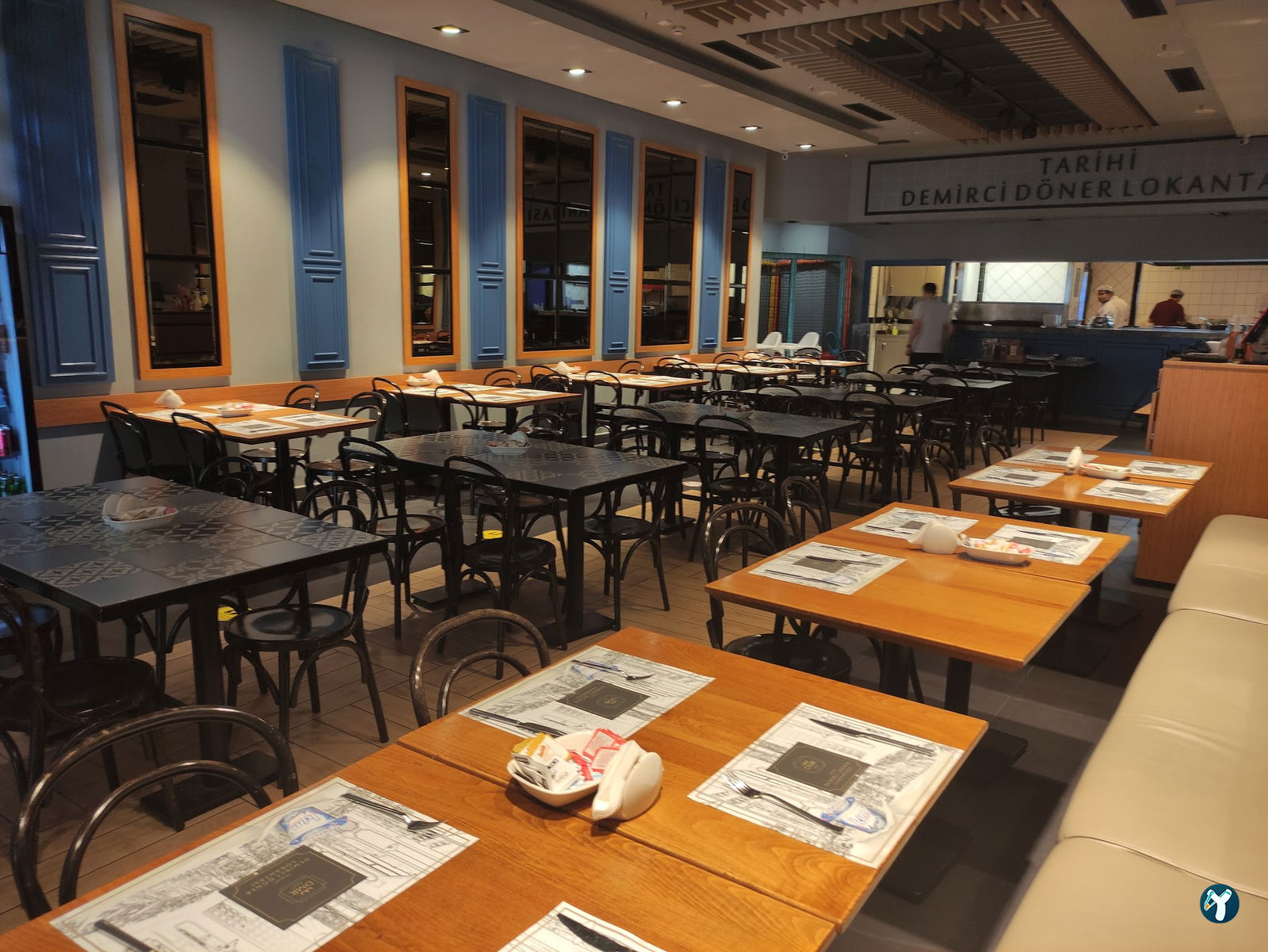 Tarihi Demirci Döner Lokantası Ataşehir Watergarden