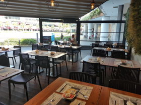 Tarihi Demirci Döner Lokantası Ataşehir Watergarden