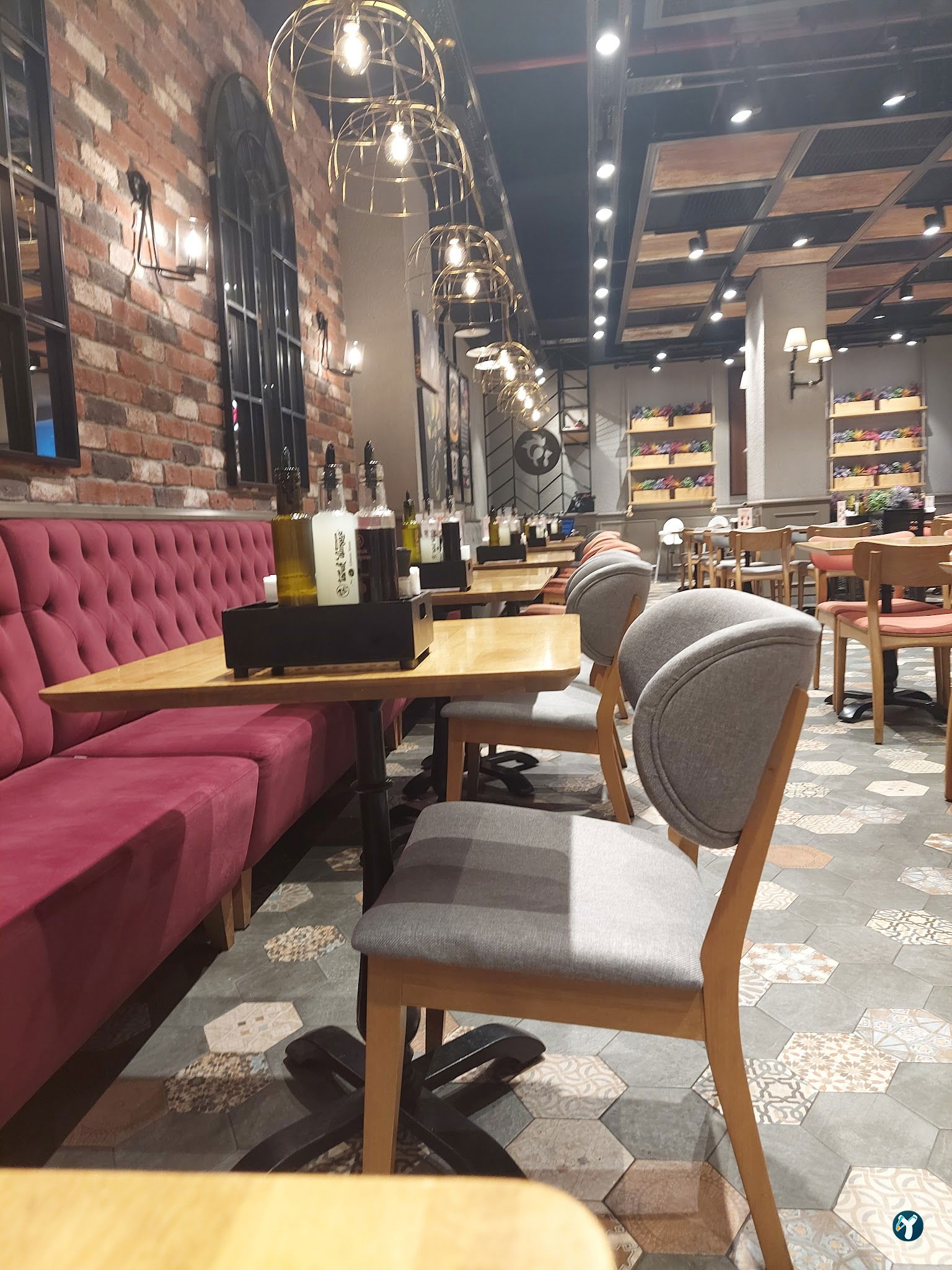 Tarihi Demirci Döner Lokantası Ataşehir Watergarden