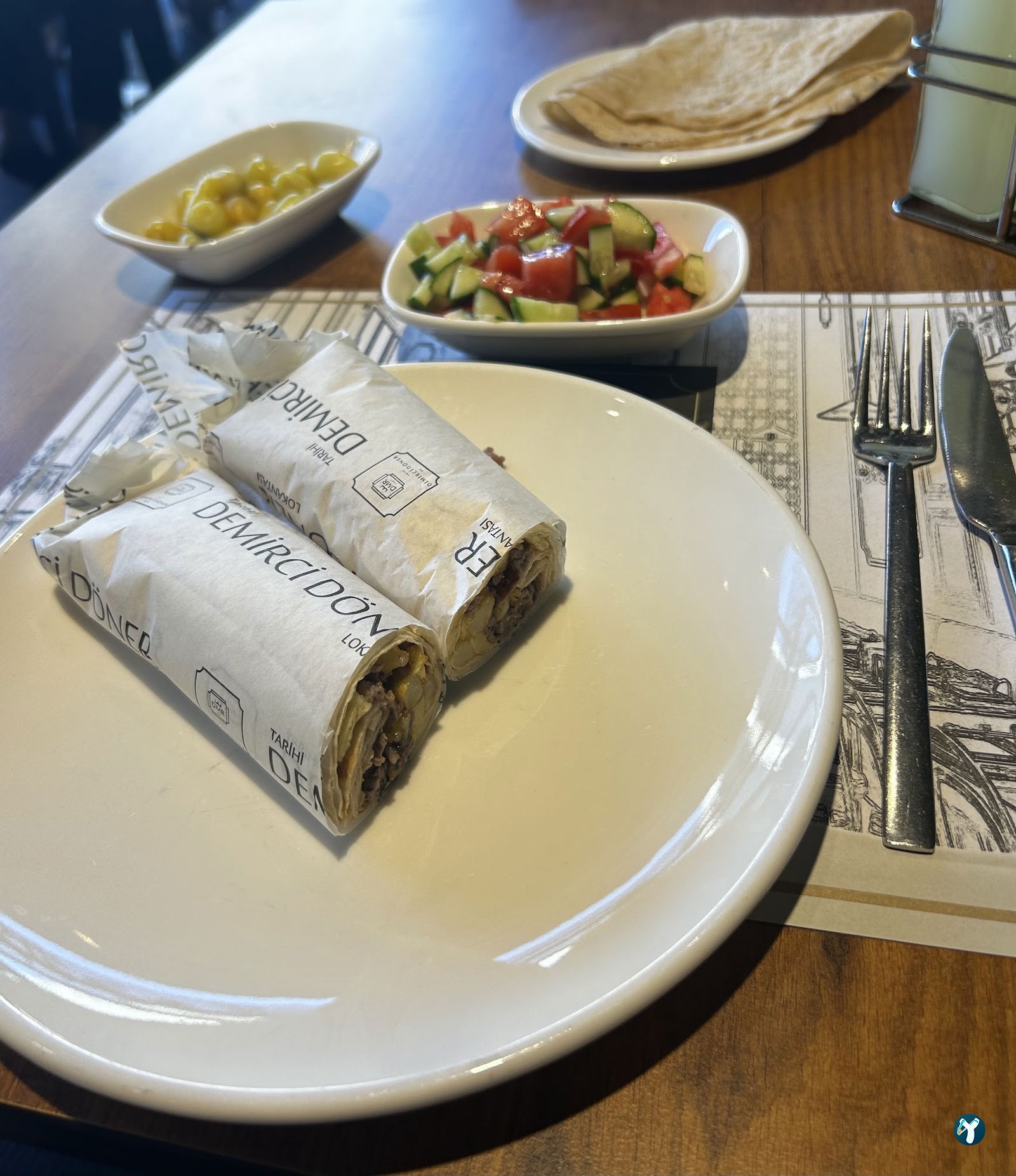 Tarihi Demirci Döner Lokantası Ataşehir Watergarden