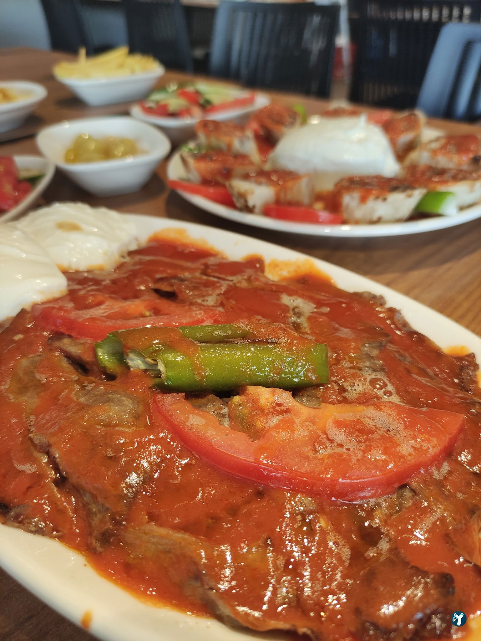 Tarihi Demirci Döner Lokantası Ataşehir Watergarden