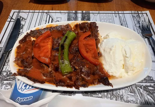 Tarihi Demirci Döner Lokantası Ataşehir Watergarden resimleri Tarihi Demirci Döner Lokantası Ataşehir Watergarden resimleri