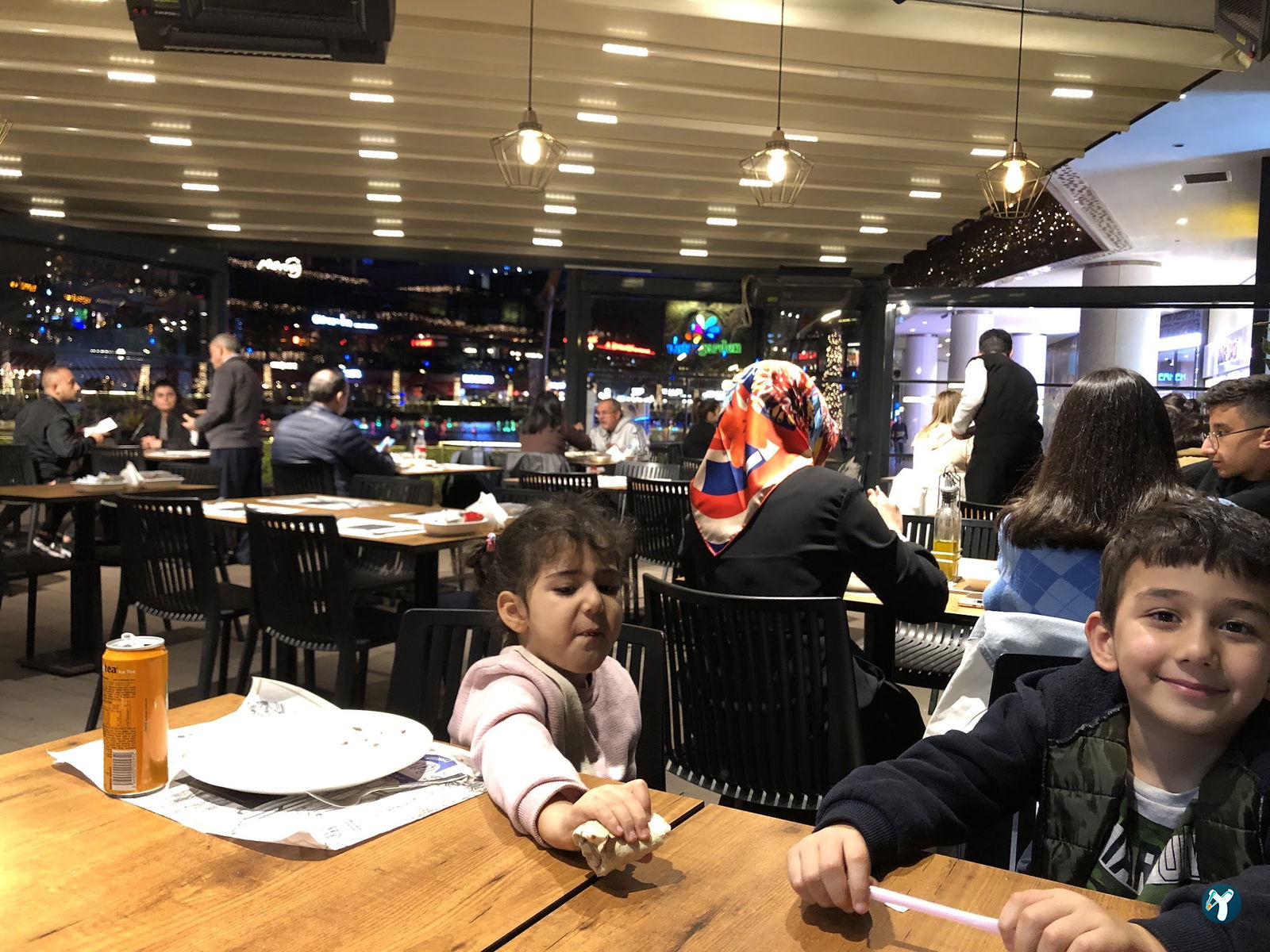 Tarihi Demirci Döner Lokantası Ataşehir Watergarden