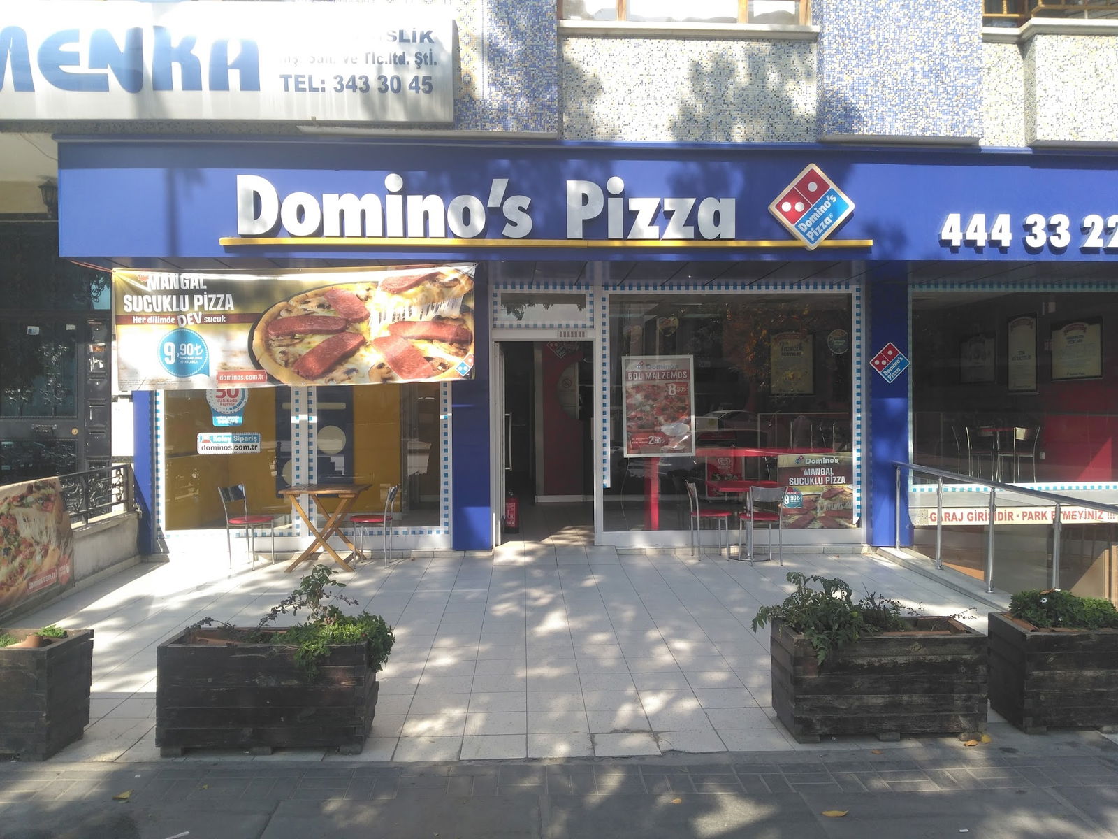 Domino'S Pizza