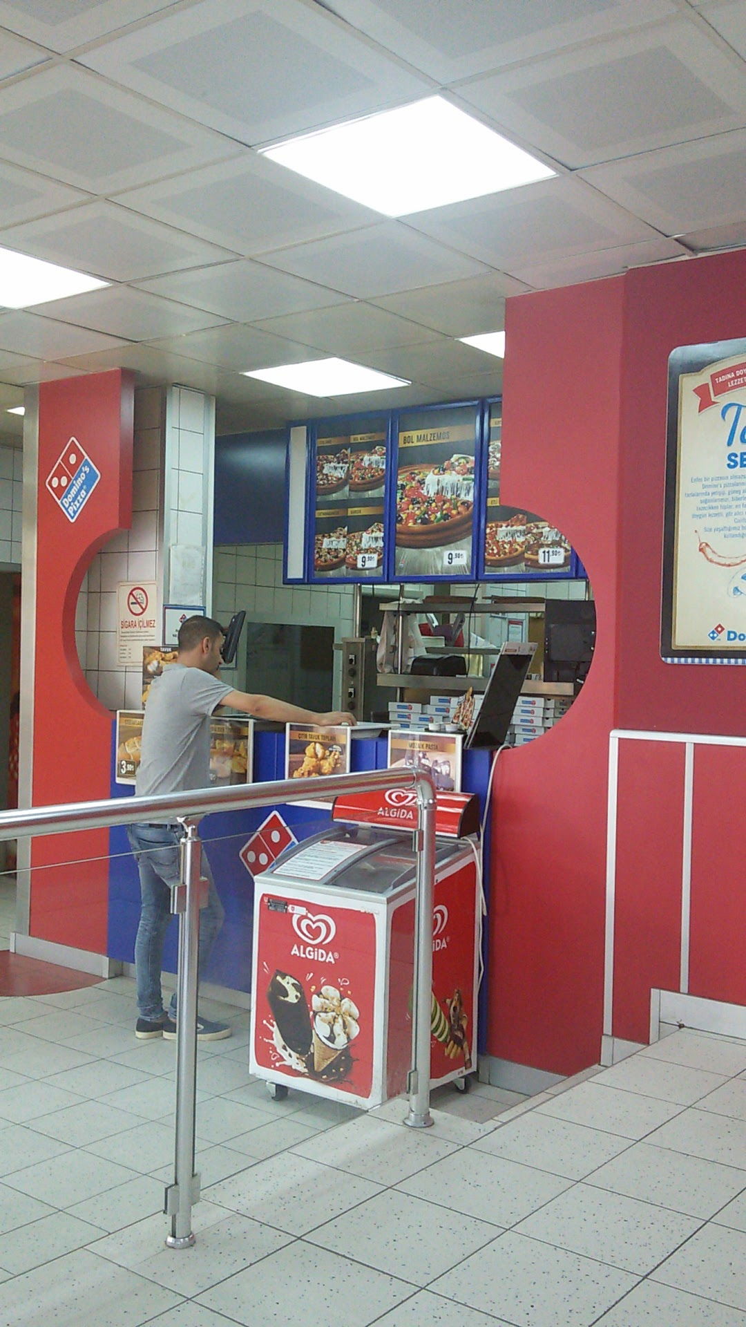 Domino'S Pizza