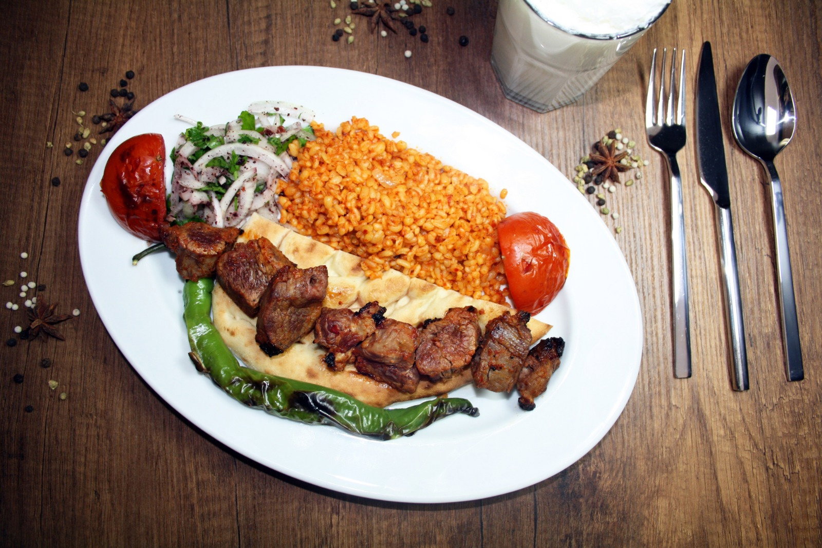 Has Bahçe Cafe & Restaurant