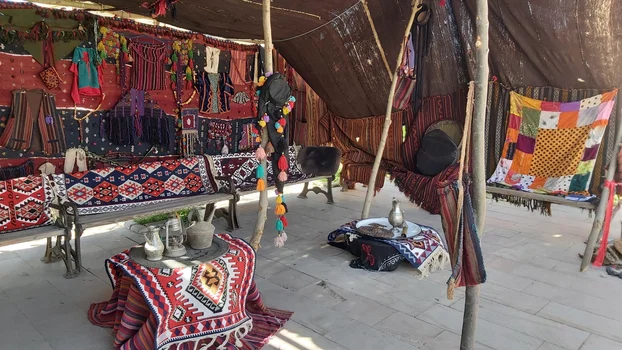 Yüksekova Çarşı Merkezi resimleri