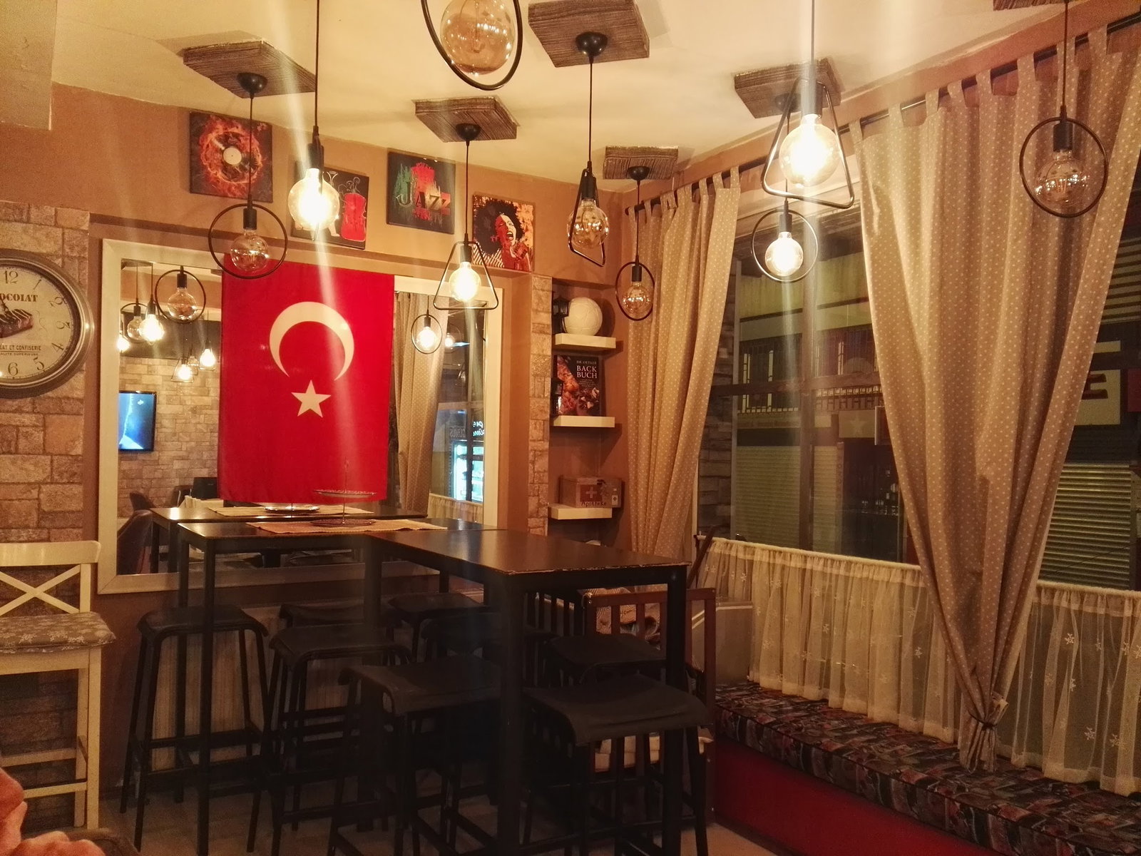 Istanbul Uygur Cafe