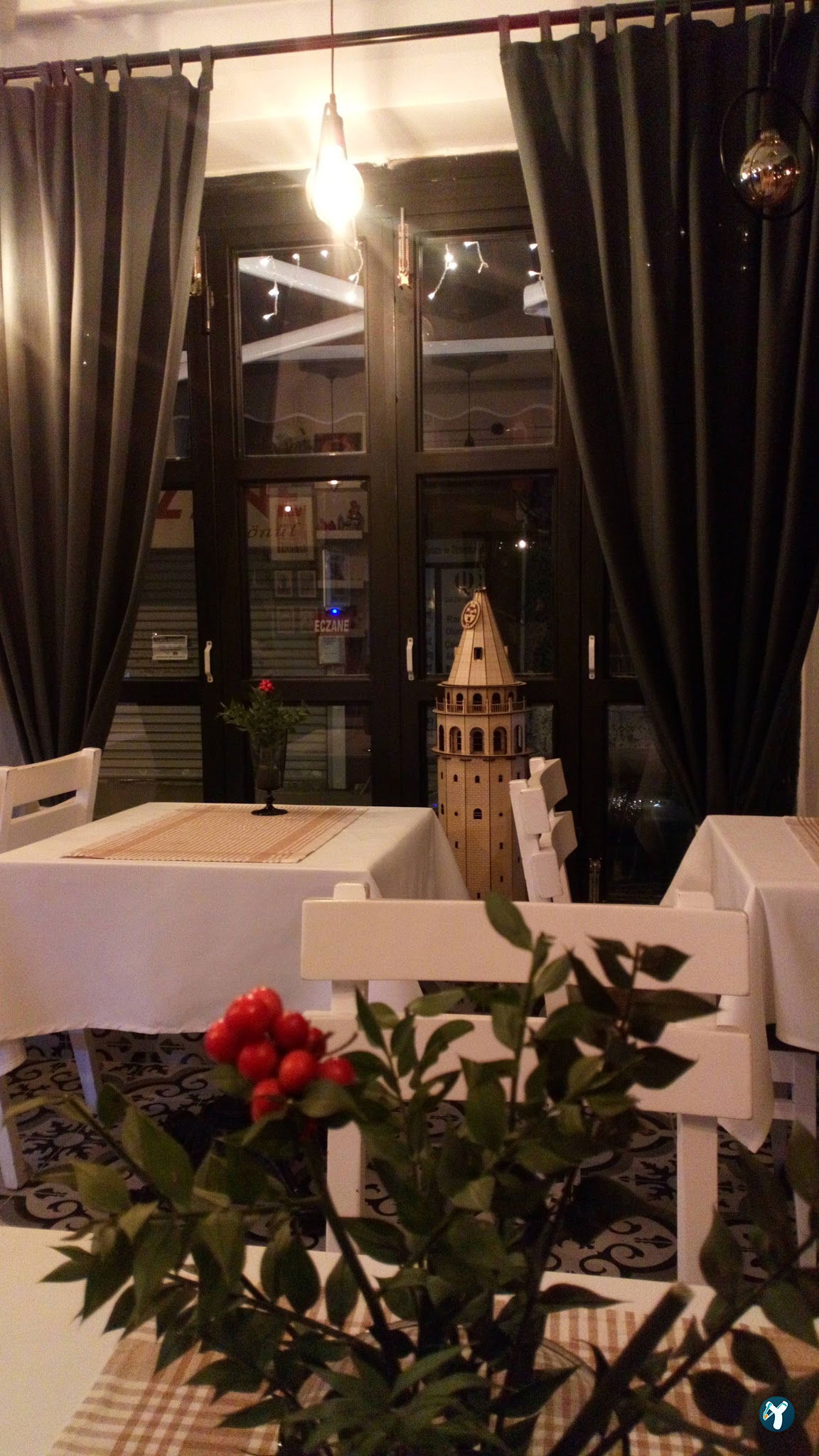 Istanbul Uygur Cafe