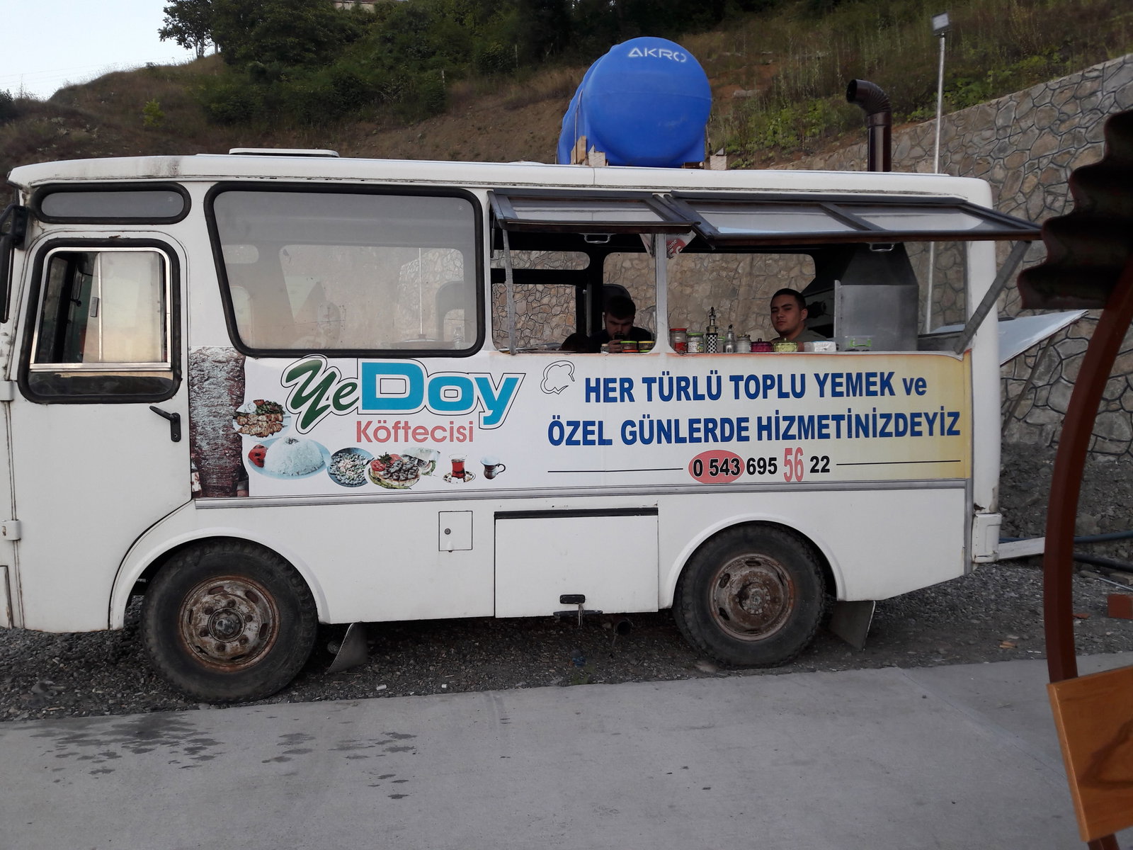 Yedoy Köfteci̇Si̇ (Baybinin Yeri )