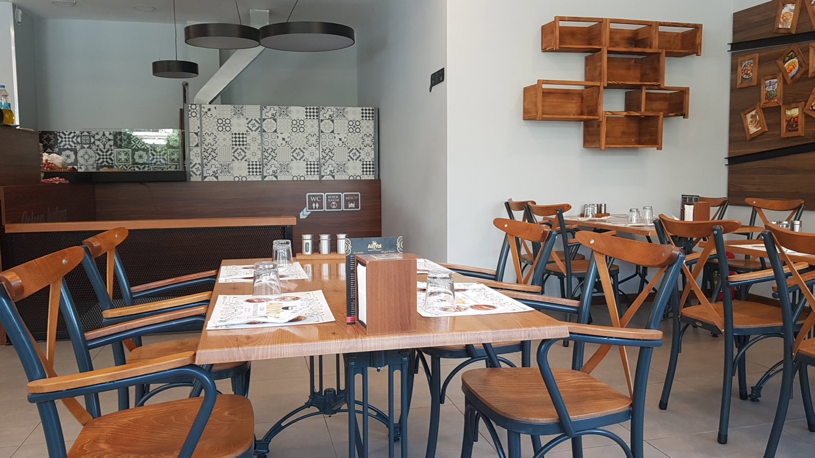 Altıyol Çorbacısı & Yöresel Yemekler