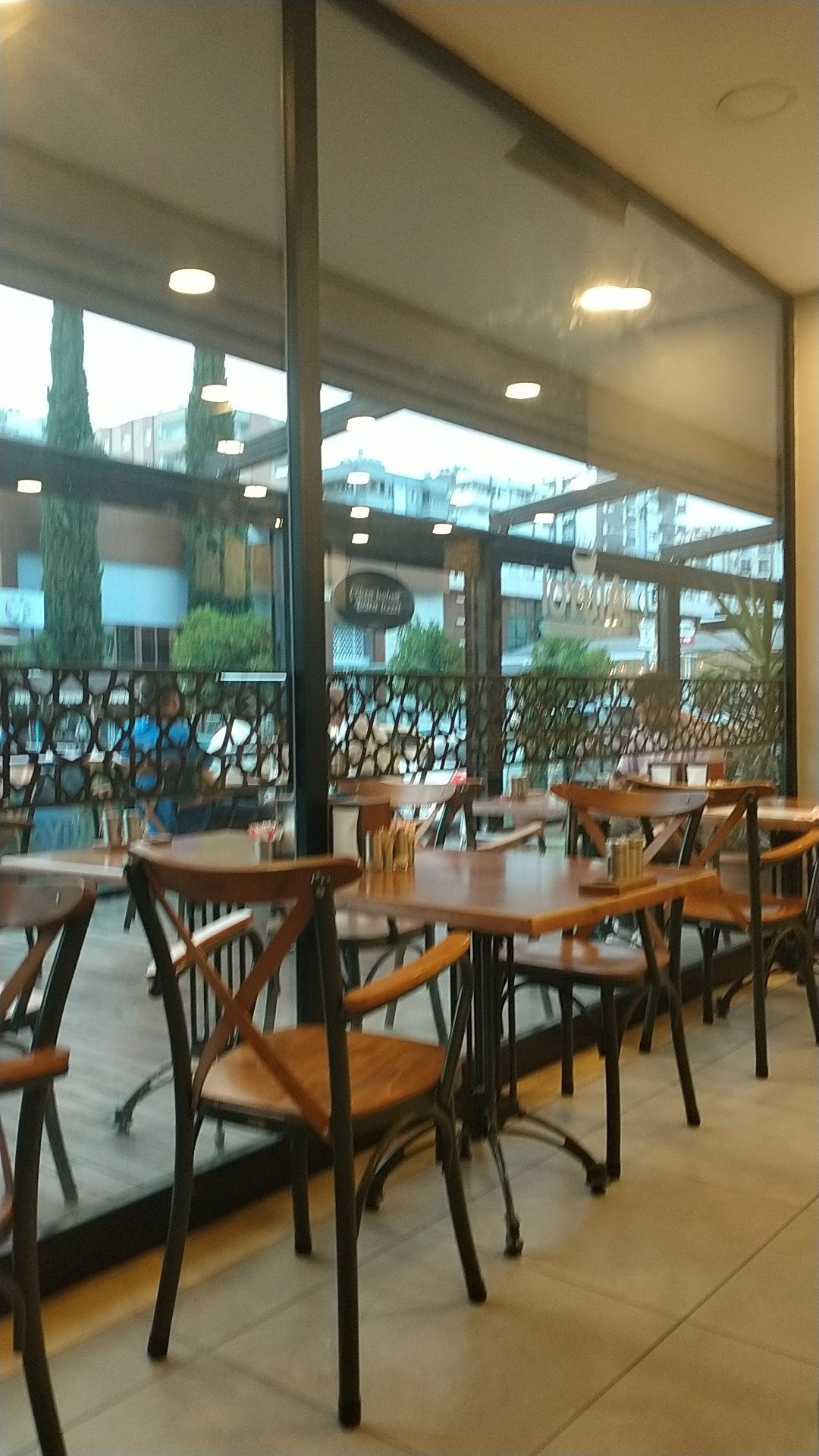 Altıyol Çorbacısı & Yöresel Yemekler