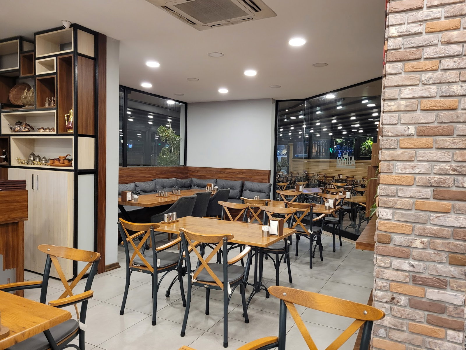 Altıyol Çorbacısı & Yöresel Yemekler