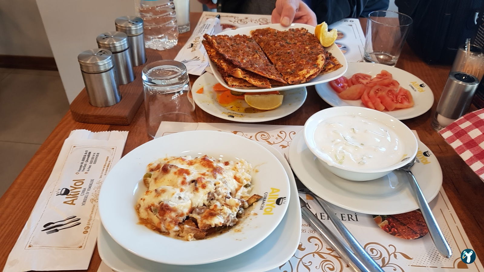 Altıyol Çorbacısı & Yöresel Yemekler