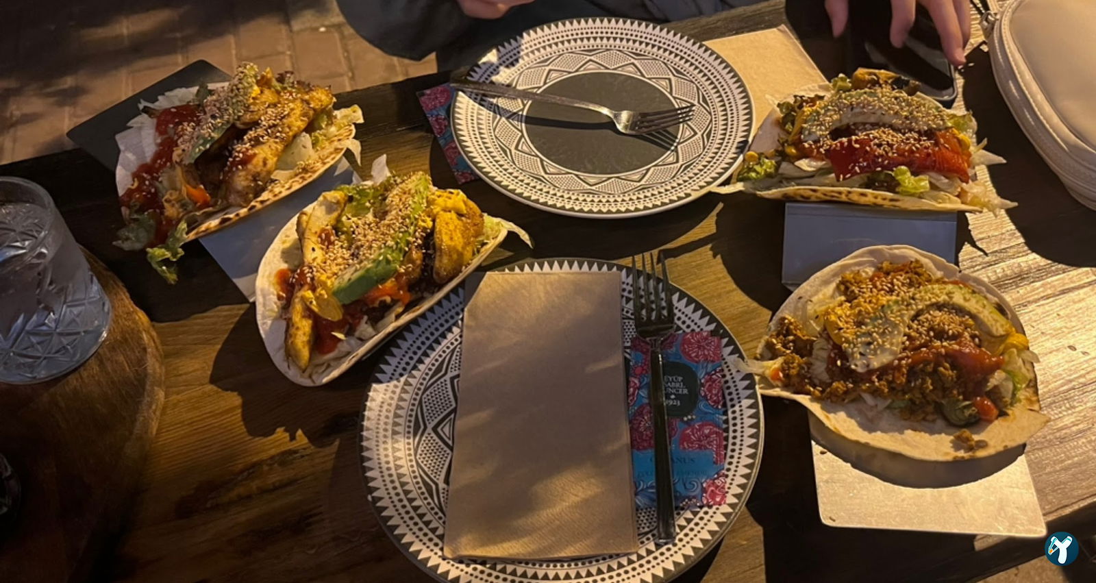 Taco & Tortilla