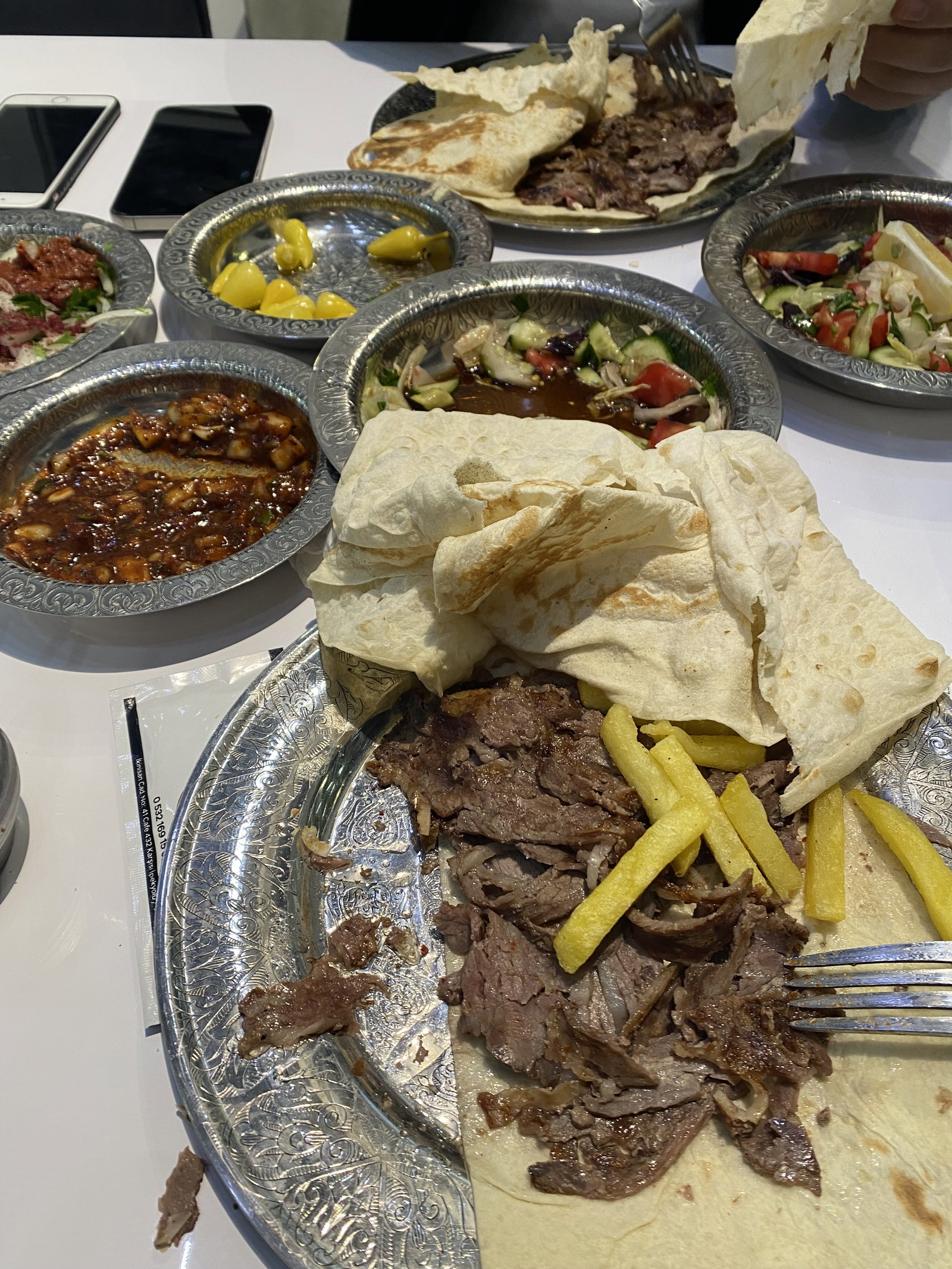 2 Ni̇San Gece Dönerci̇Si̇