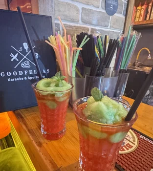 Goodfellas Karaoke Bar resimleri