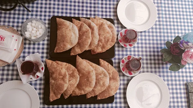 Saklı Bahçe Kırım Çibörek resimleri