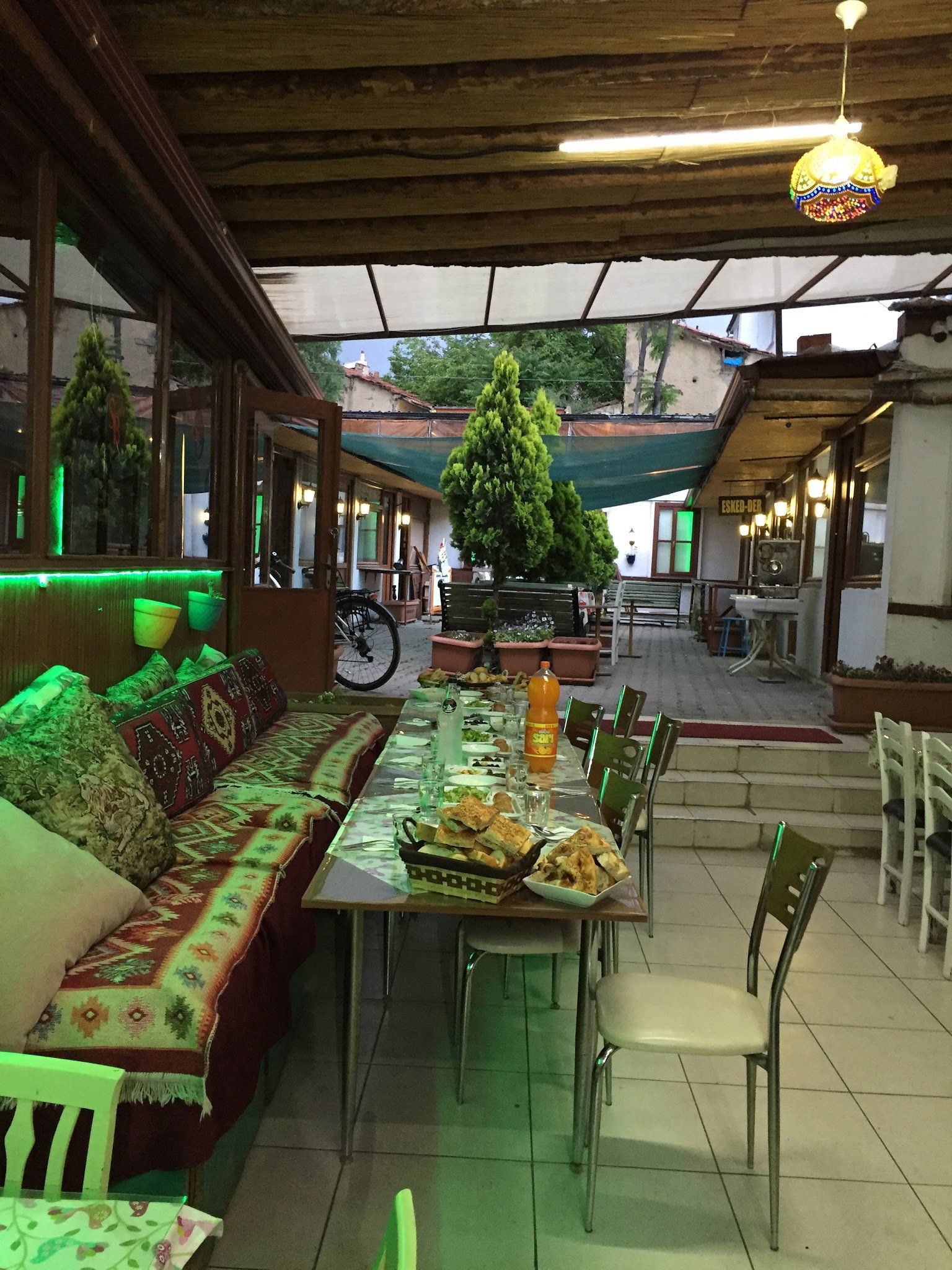 Saklı Bahçe Kırım Çibörek