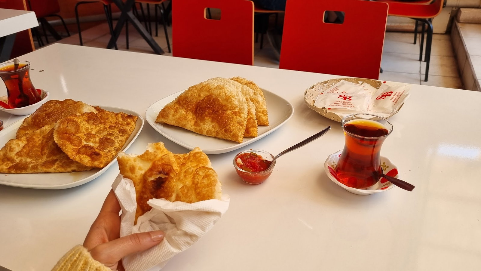 Saklı Bahçe Kırım Çibörek