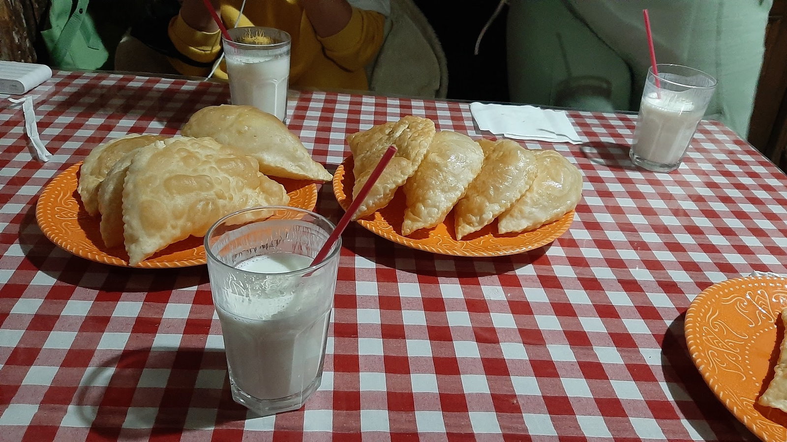 Saklı Bahçe Kırım Çibörek